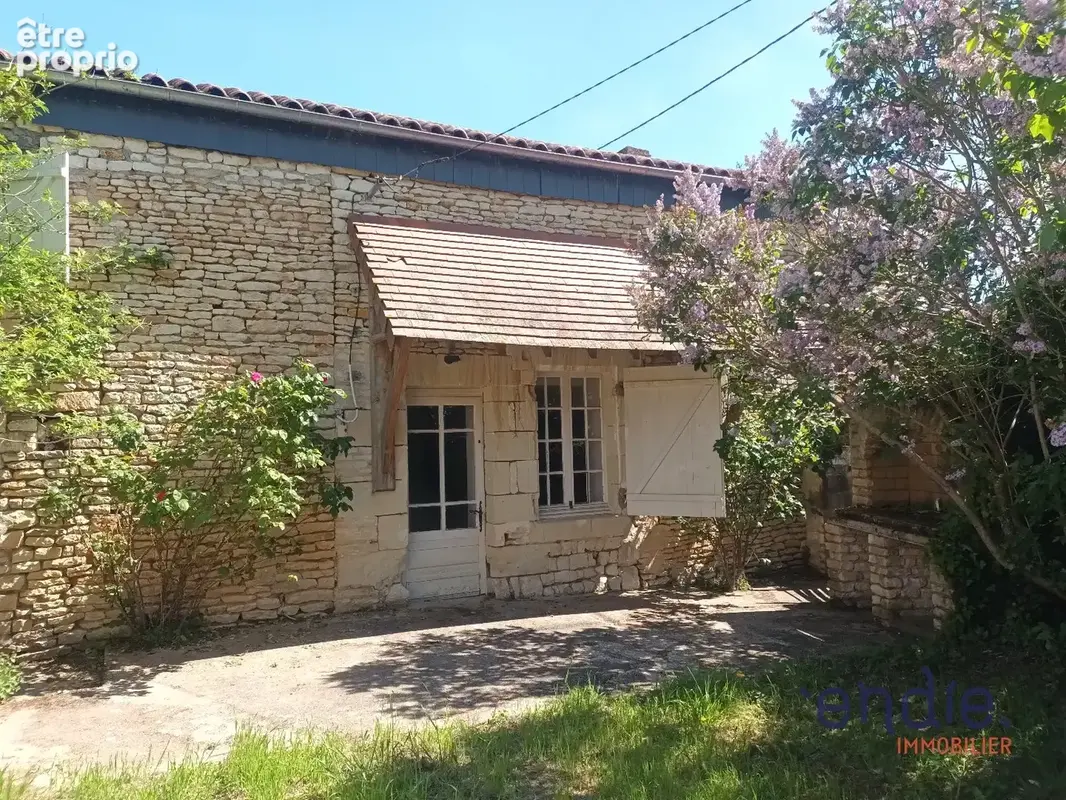 Maison en pierres de pays avec quatre chambres et jardinet - photo 6