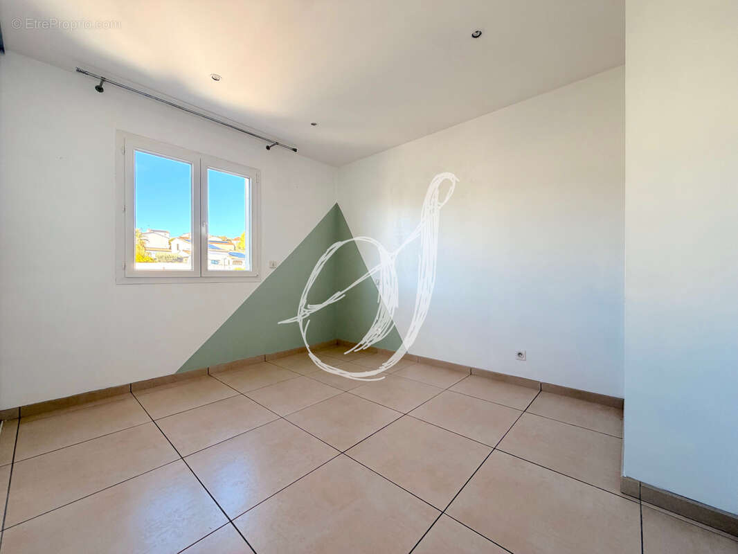 Maison à COURNONSEC