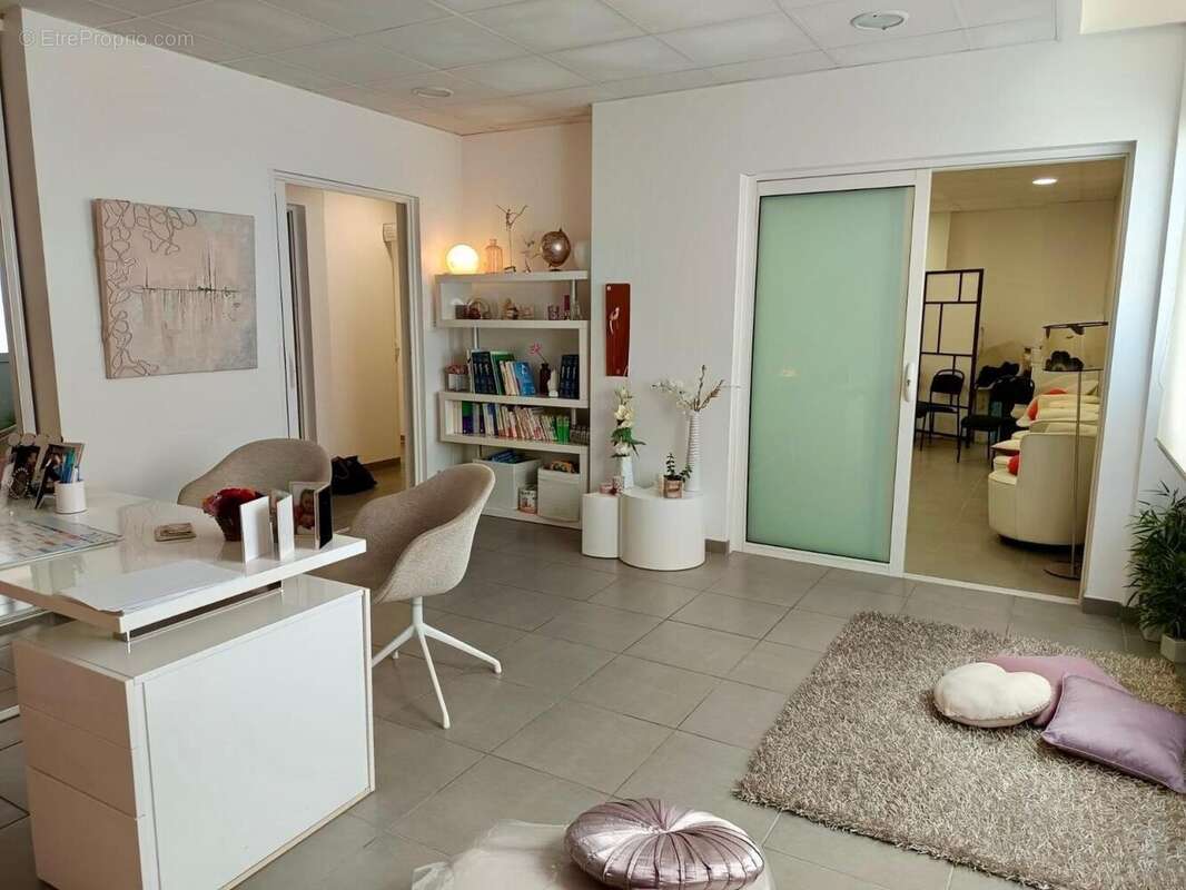 Photo 2 - Commerce à CARCASSONNE