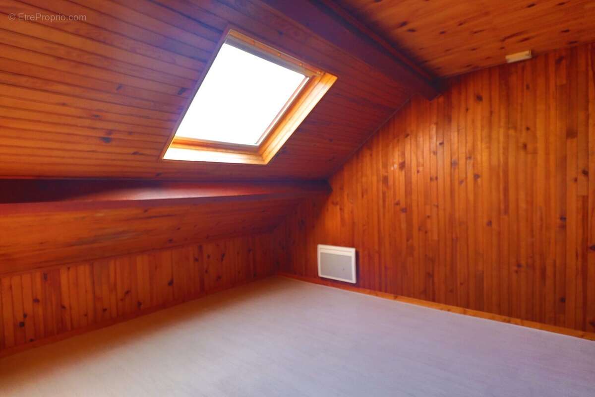 Maison à POUILLY-SUR-SAONE