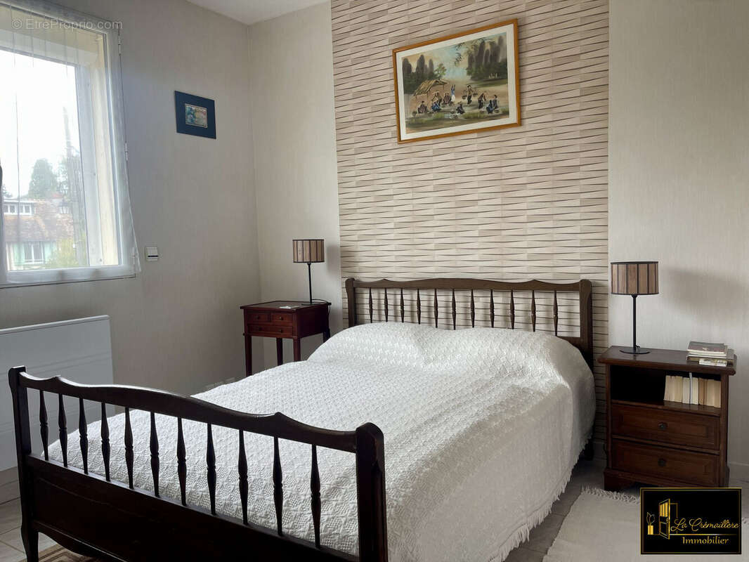 Chambre 2 Le Val Saint Germain - Maison à LE VAL-SAINT-GERMAIN