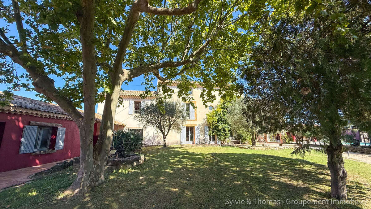 Maison à CADEROUSSE