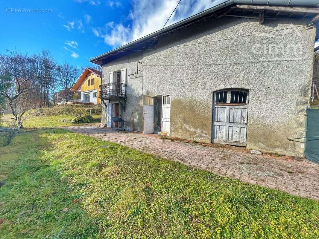 Maison à LA TERRASSE