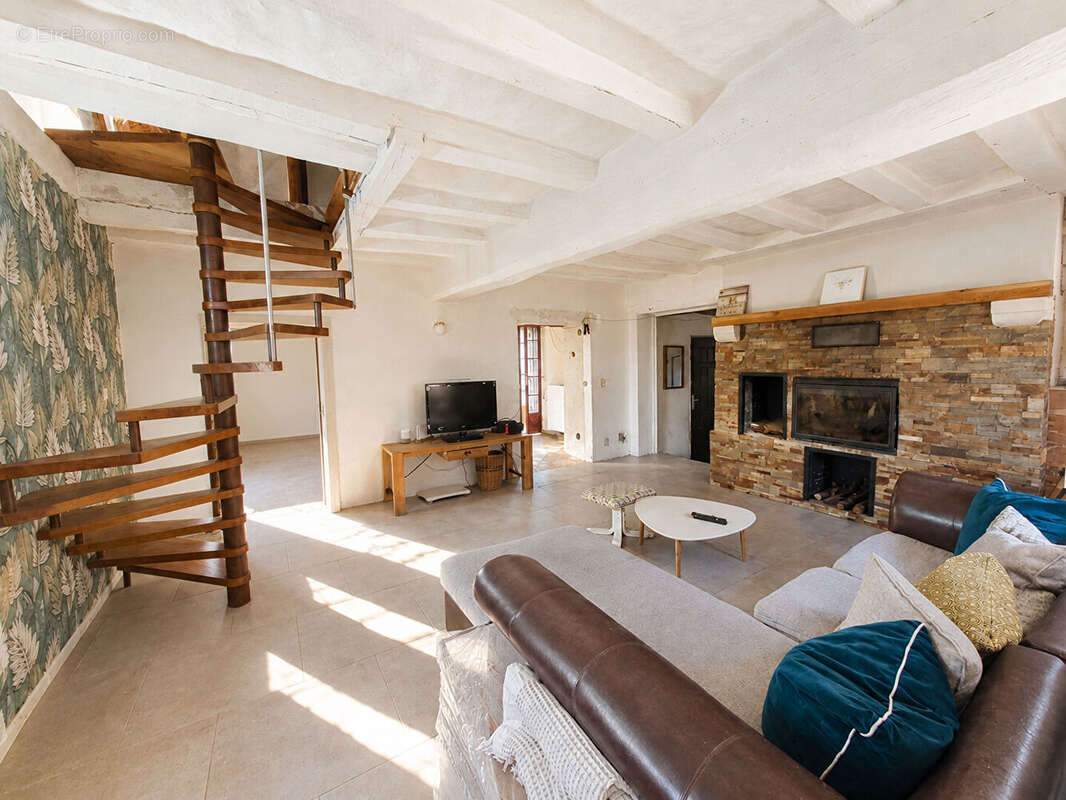 Maison à CORZE