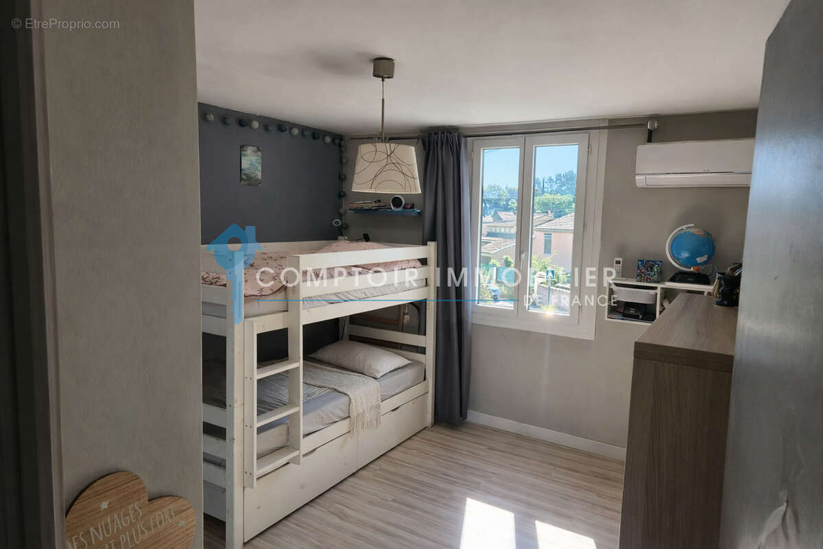 LAUDUN : Maison 5 chambres avec piscine et pool house - photo 16