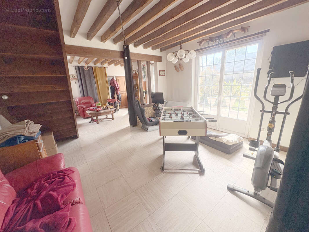Maison à SAINTE-GENEVIEVE