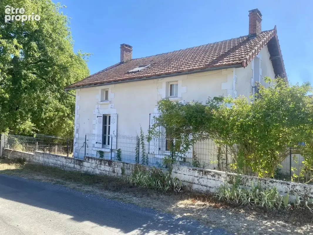 Maison à AVAILLES-LIMOUZINE