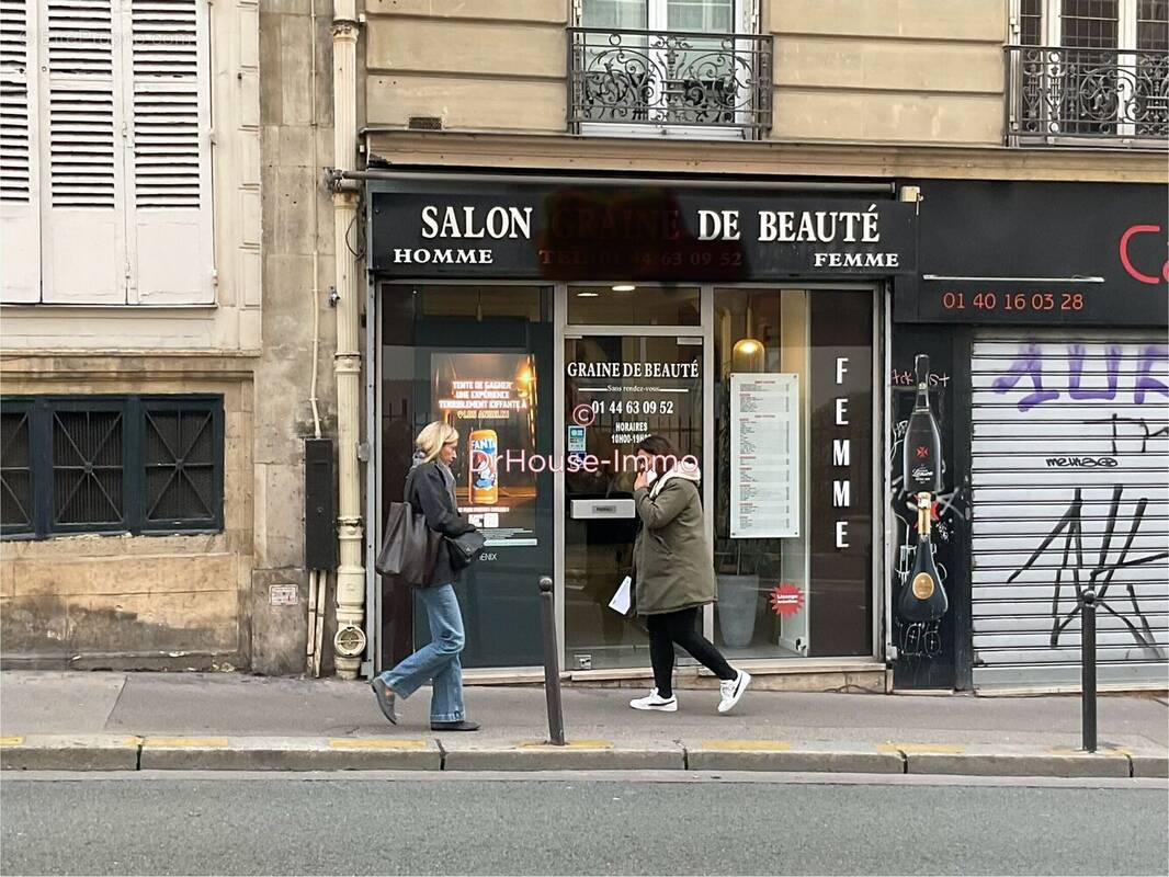 Commerce à PARIS-9E