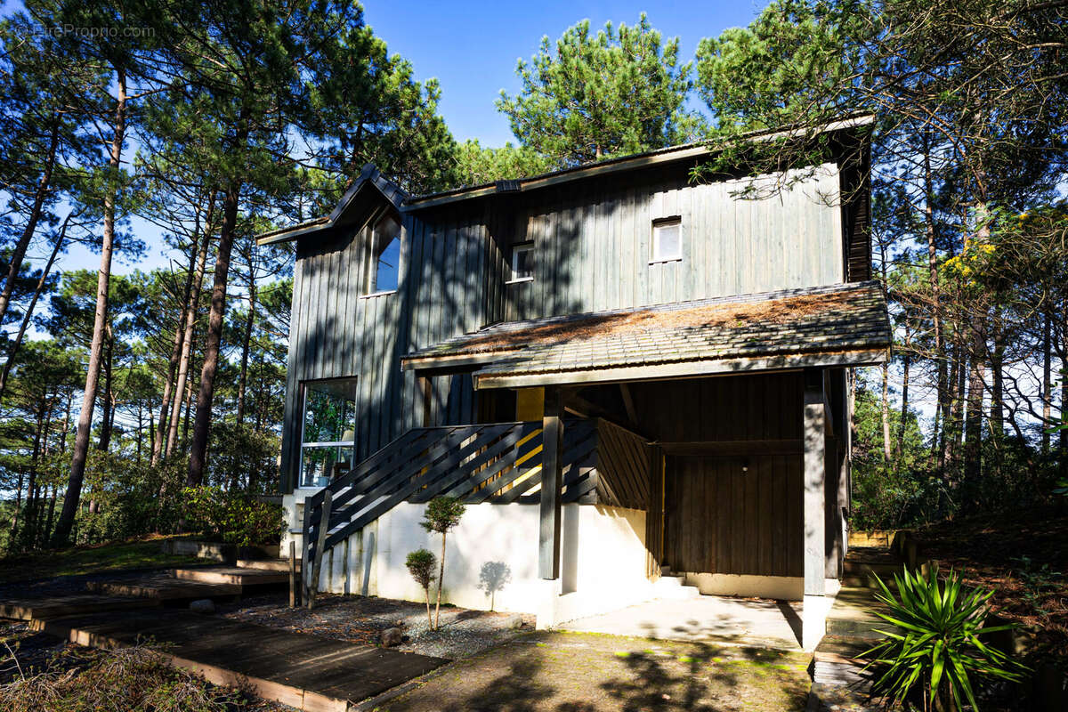 Maison à LACANAU