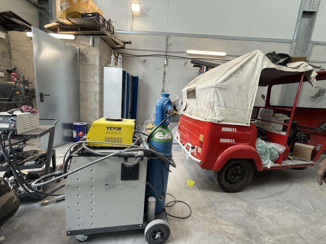 Commerce à BRIE-COMTE-ROBERT