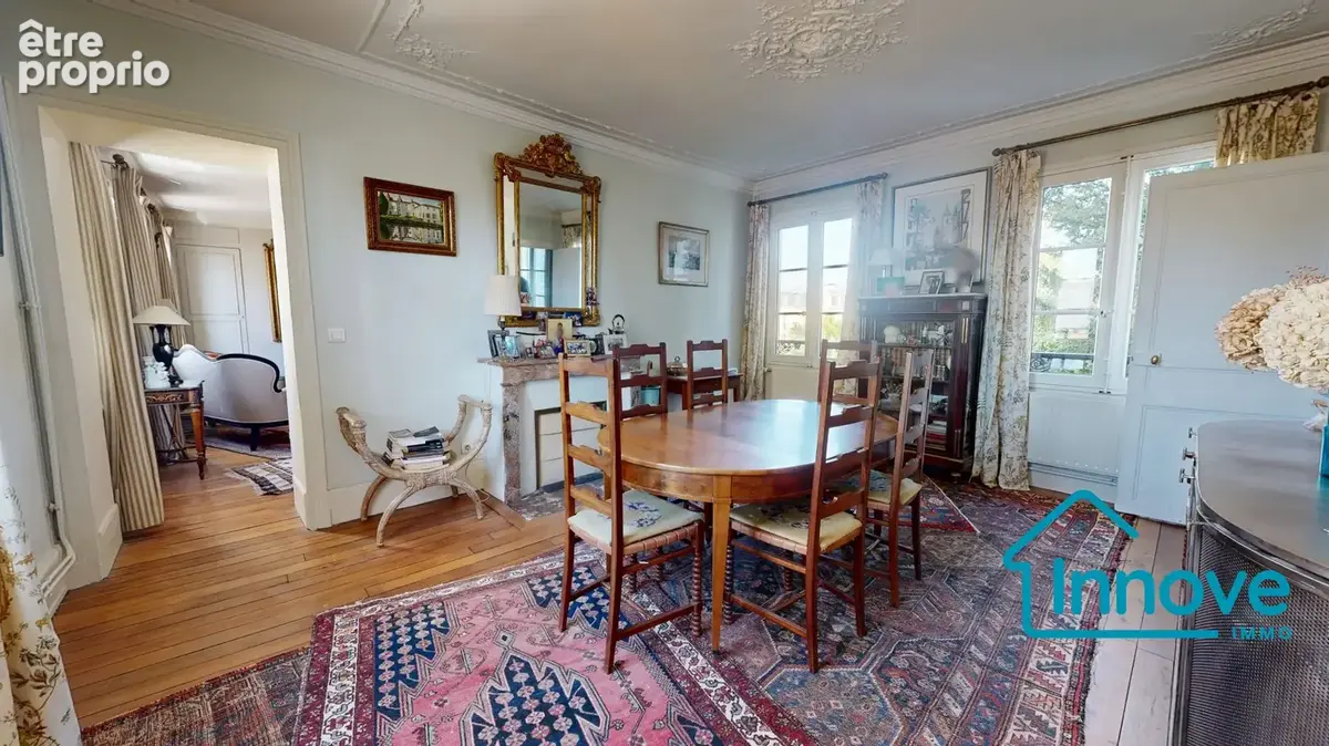 Photo Appartement à Versailles au prix de 895 000€