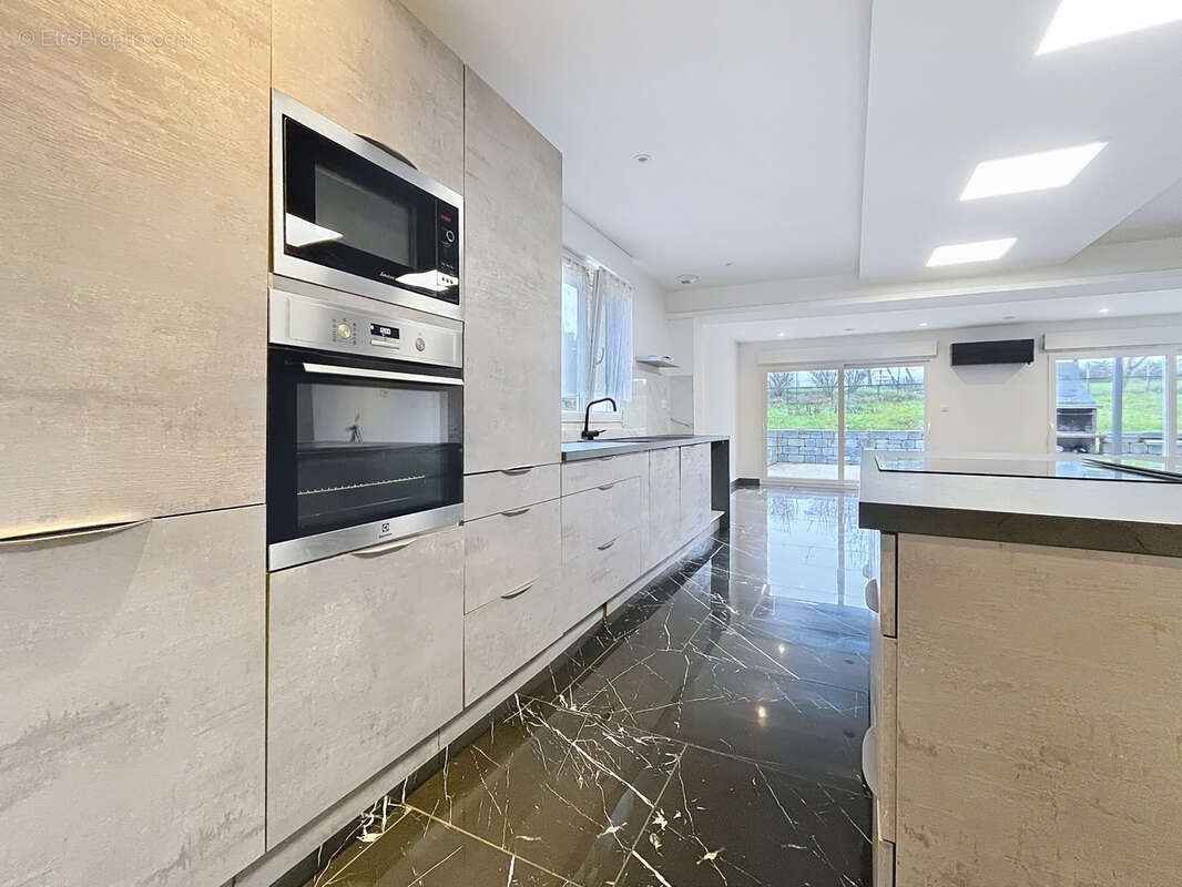 Maison à THAON-LES-VOSGES