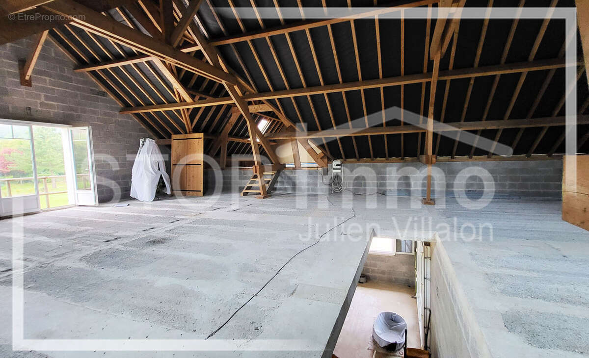 Maison à ESTREELLES