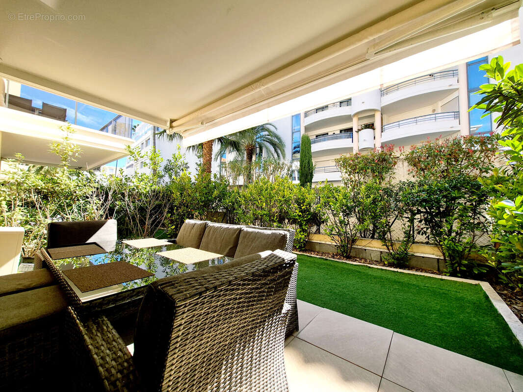 Cannes Palm Beach  2 pièces avec jardin privatif  Résidence avec piscine - photo 7