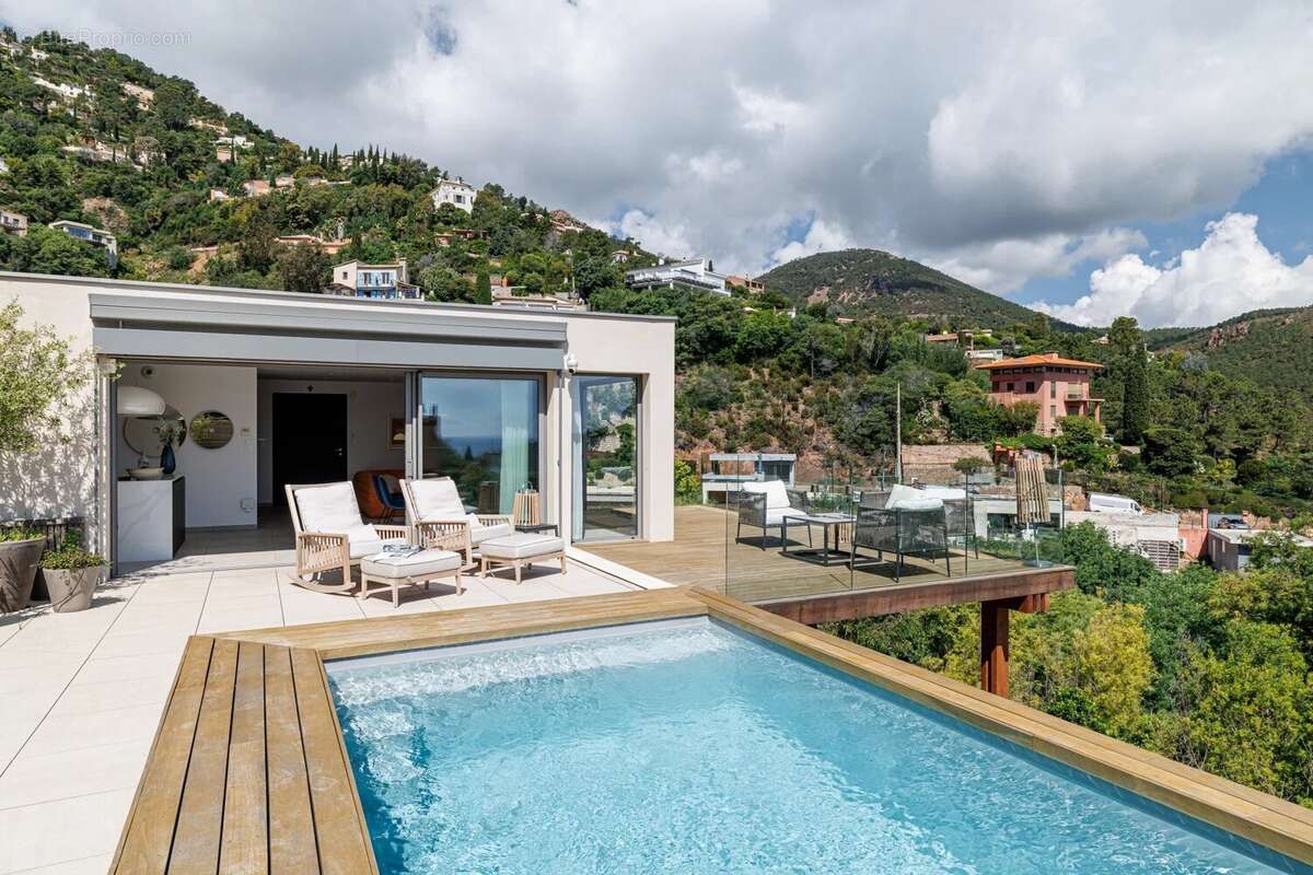 Maison à THEOULE-SUR-MER