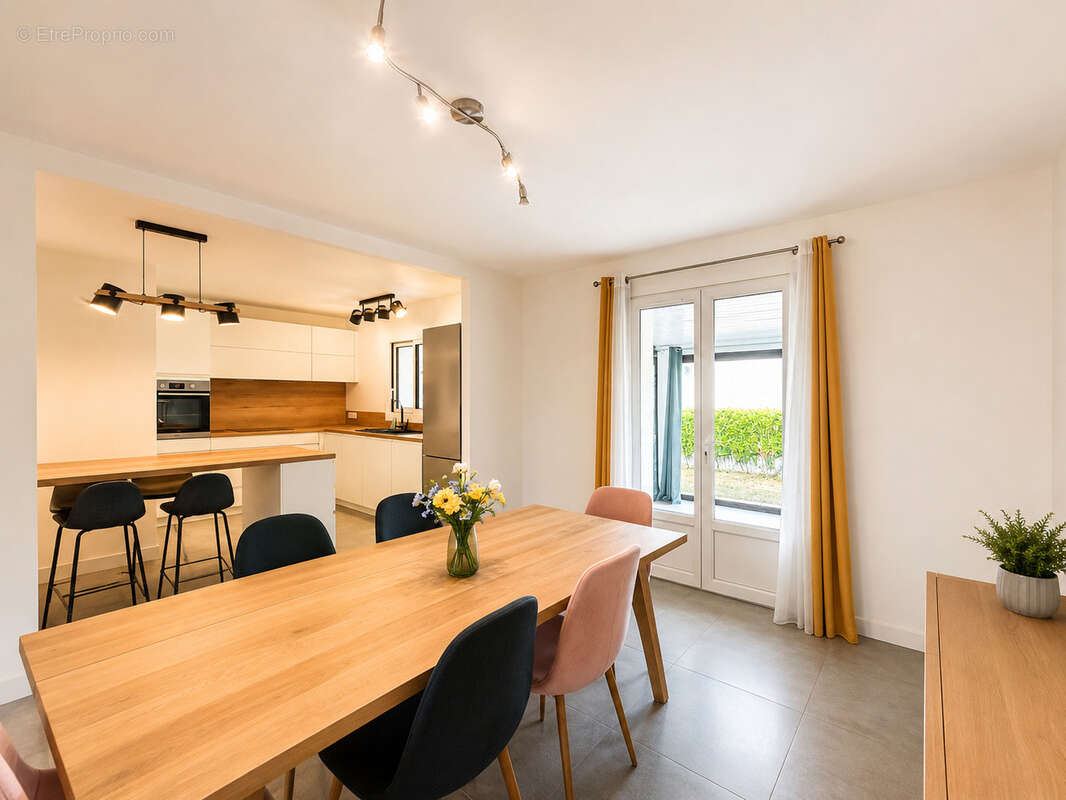 Maison Contemporaine  Plain-pied 93 m2   Véranda de 17 m2   Jardin - Garage   Pins-Justaret - photo 4