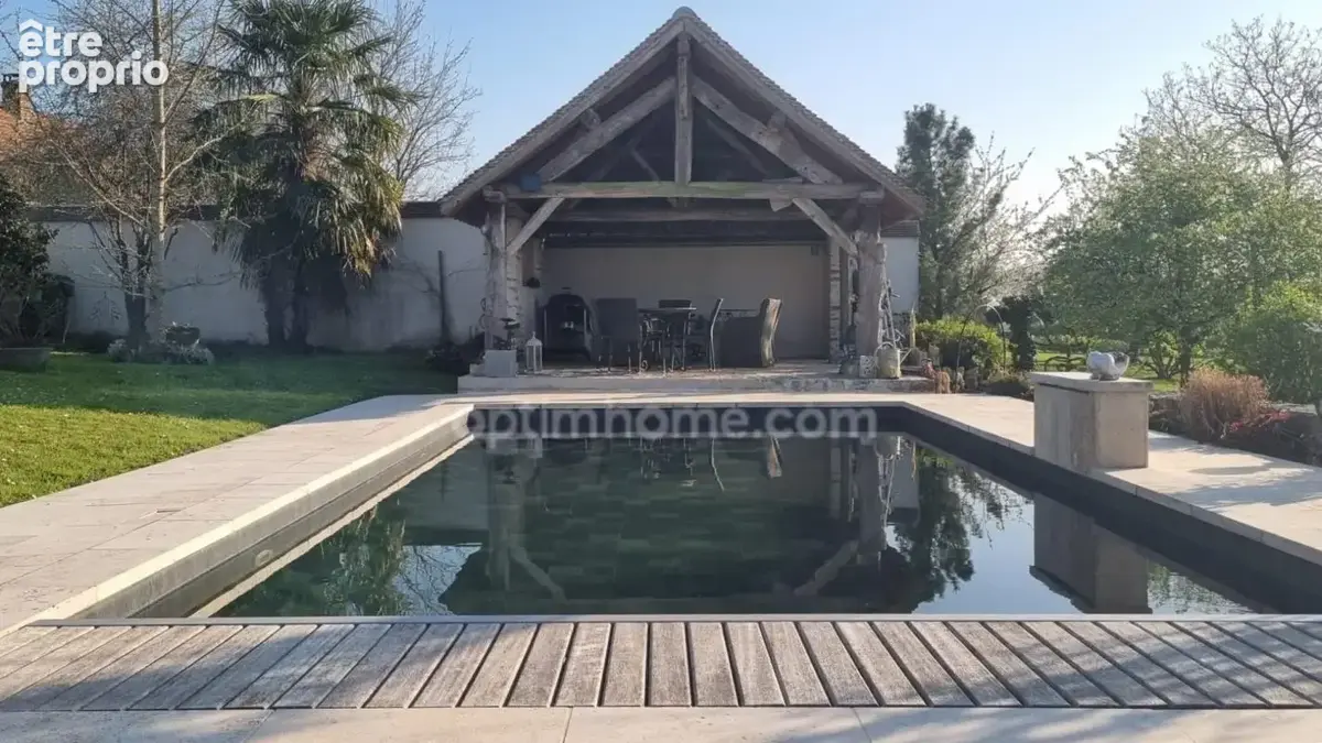 SAINT SIMEON - Longère de 11 pièces avec 2 piscines et 6 chambres sur 8700 m² - photo 13