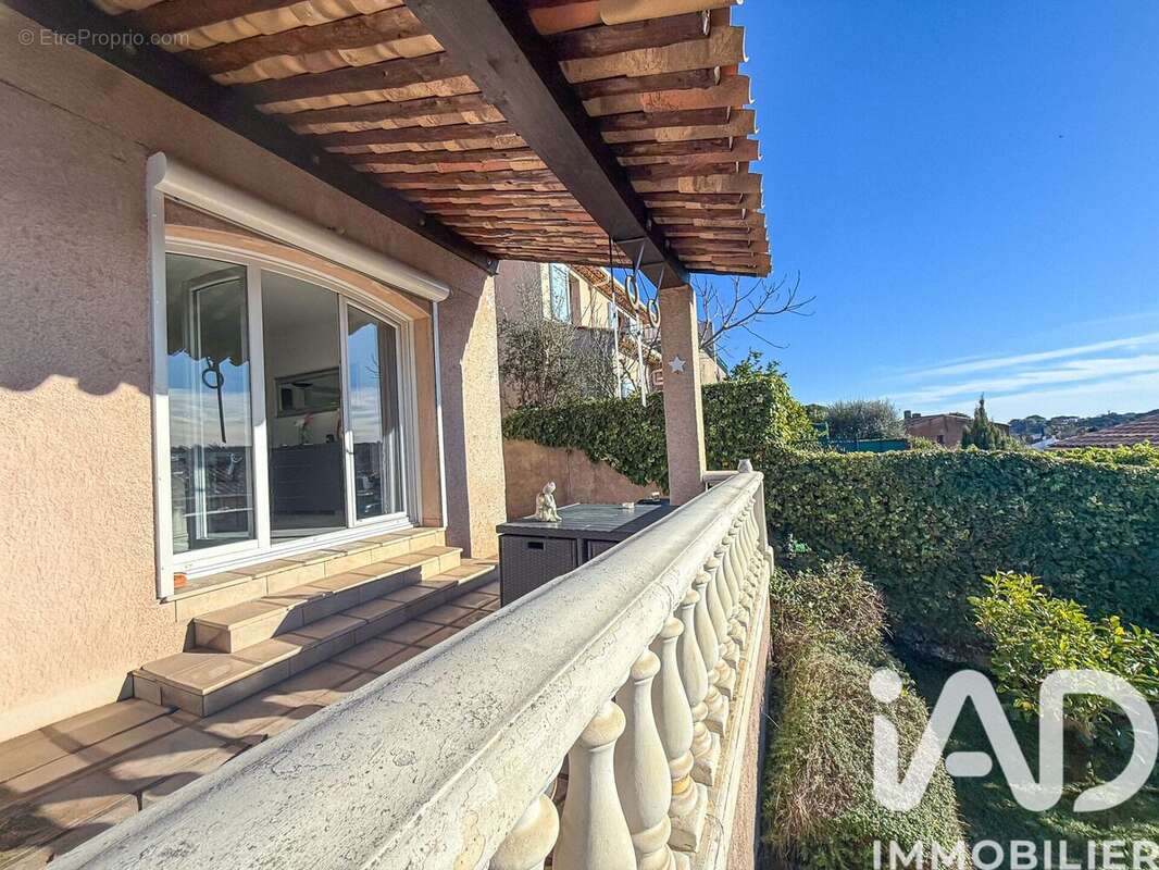 Maison 110 m² à Le Cannet  - photo 2