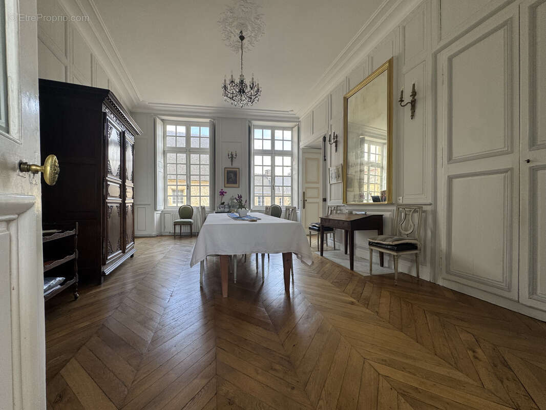 Maison à VALOGNES