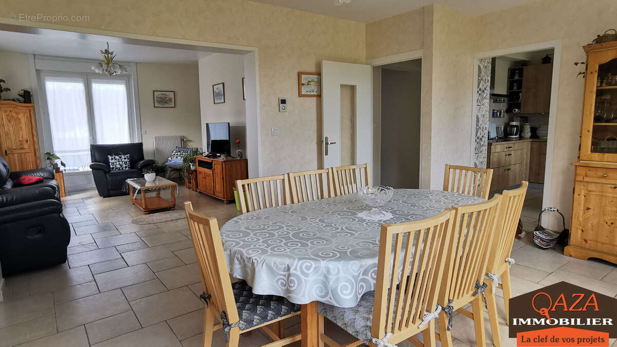 Maison à BEUVRY-LA-FORET