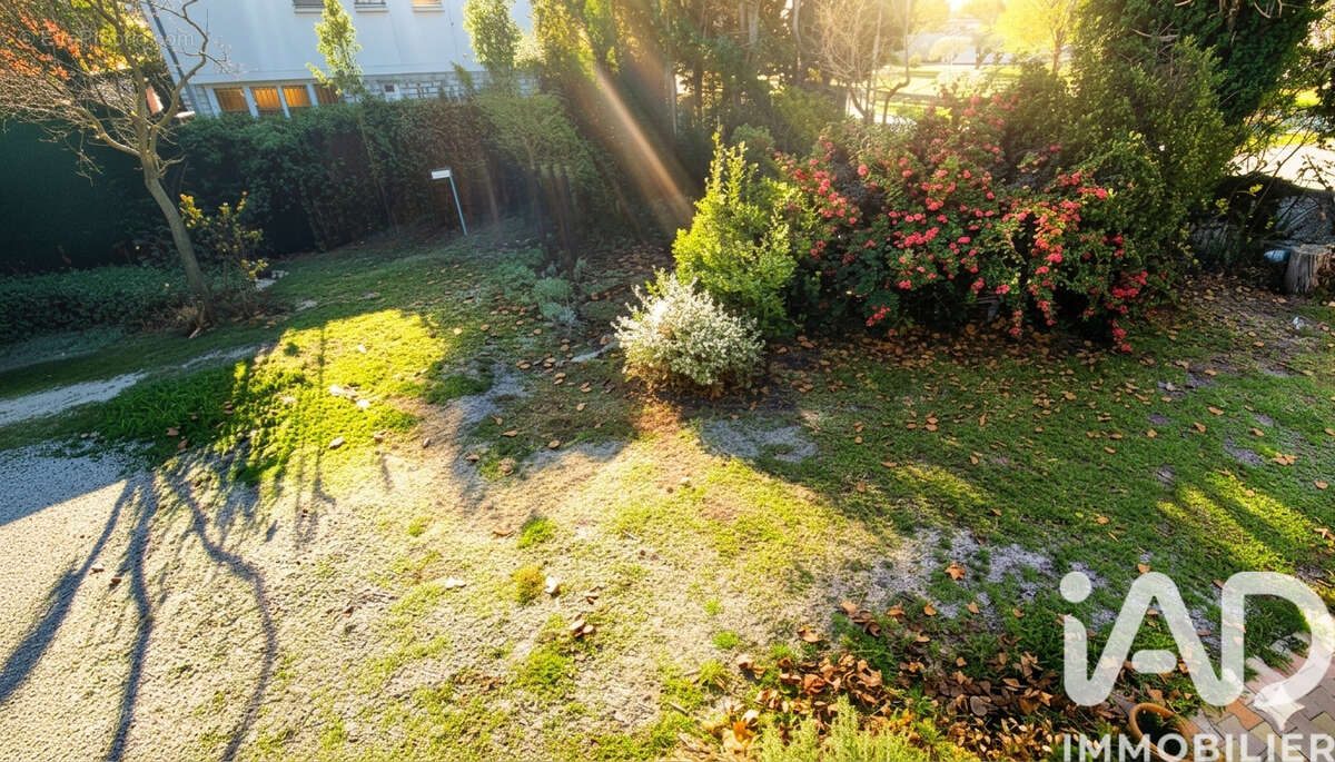 Maison 180 m² à Velleron  - photo 4