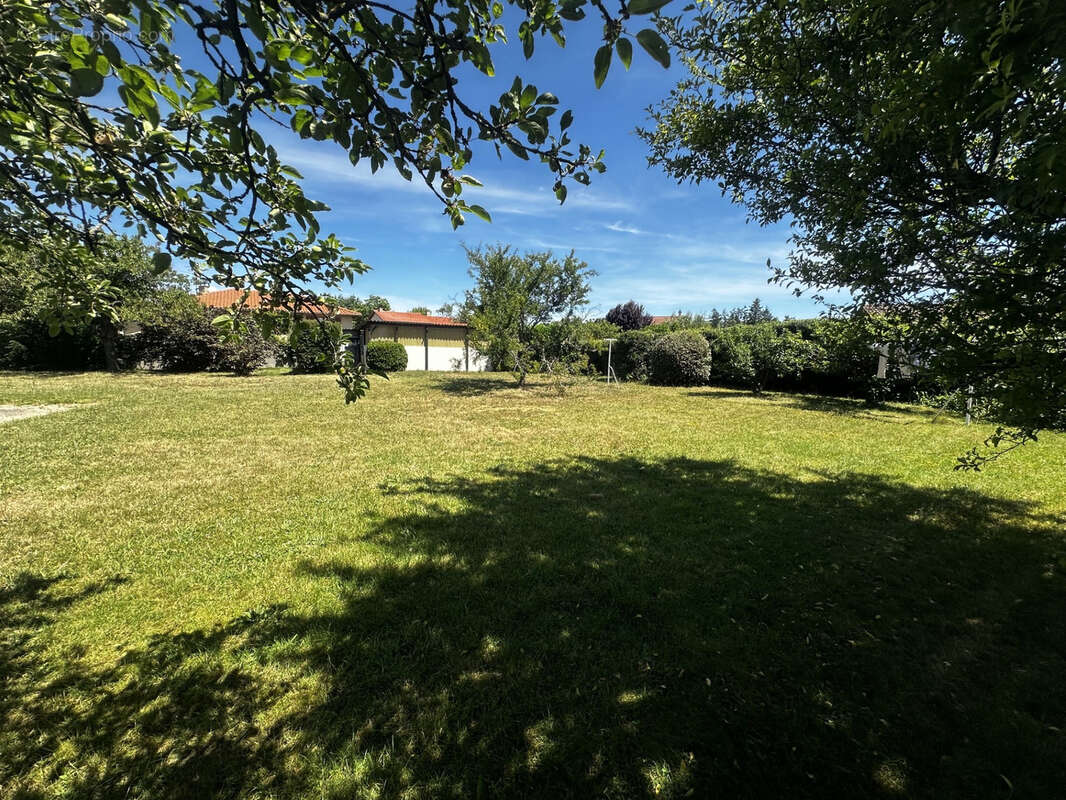 Maison à POUILLY-LES-NONAINS