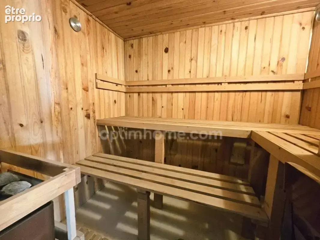 Coup de cœur à Nersac — Demeure de charme de 244 m² et 5 chambres, aux prestations haut de gamme. 10 pièces NERSAC (16) - photo 11