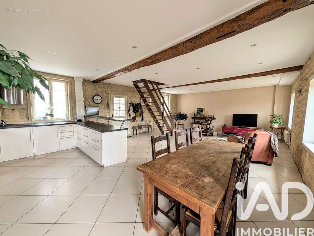 Photo 4 - Appartement à AUVERS-SUR-OISE