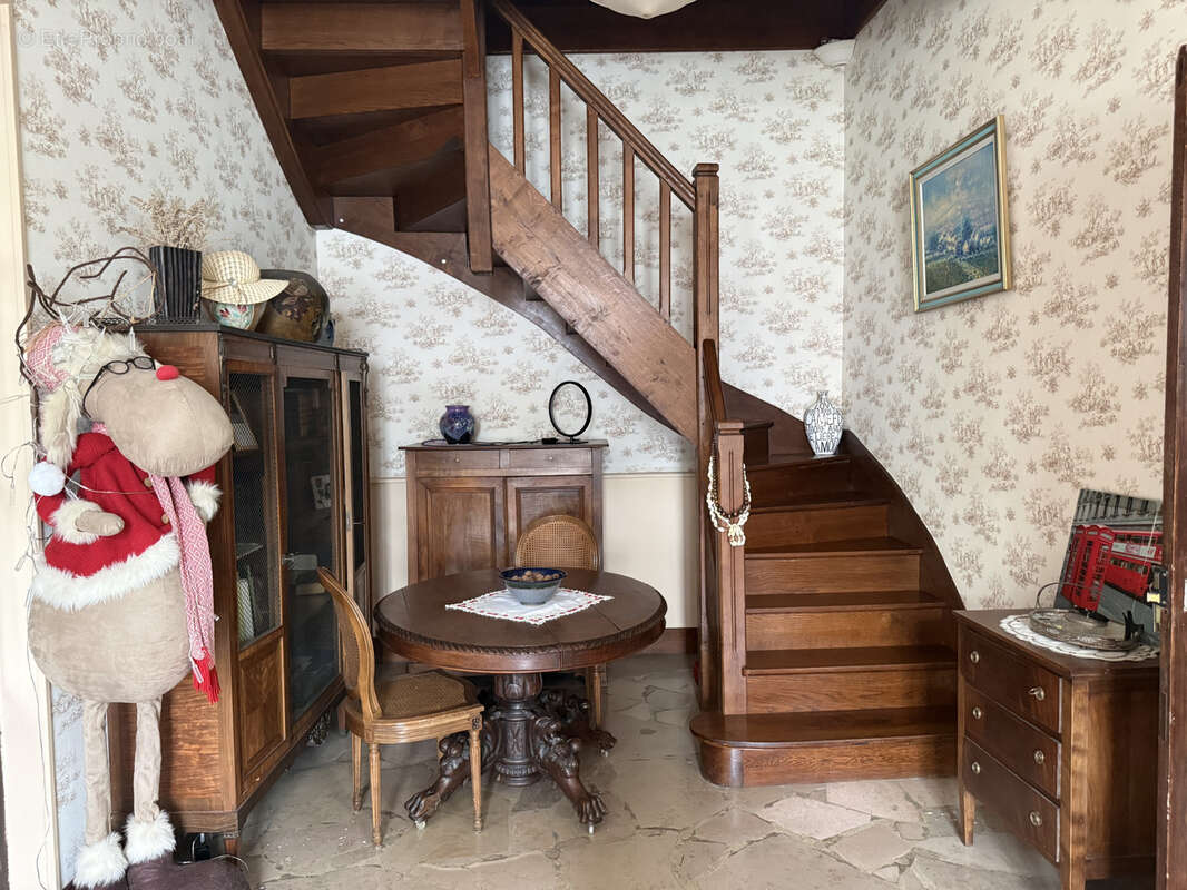 Maison à MONTBARD