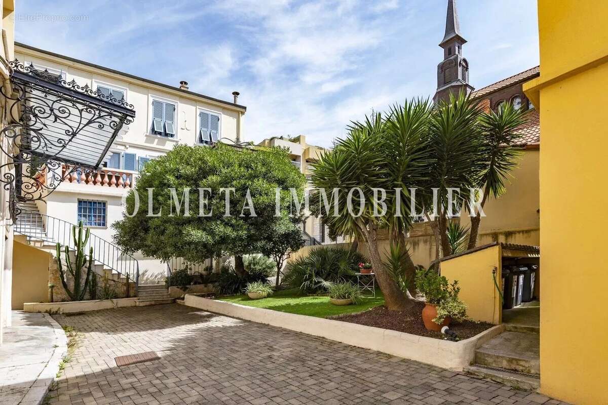 Appartement à MENTON