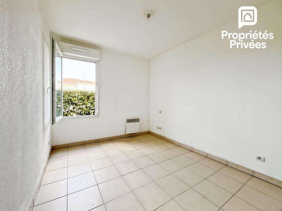 Elégant appartement T3 avec balcon et environnement privilégié  Saint Gervais (33240)  - photo 4