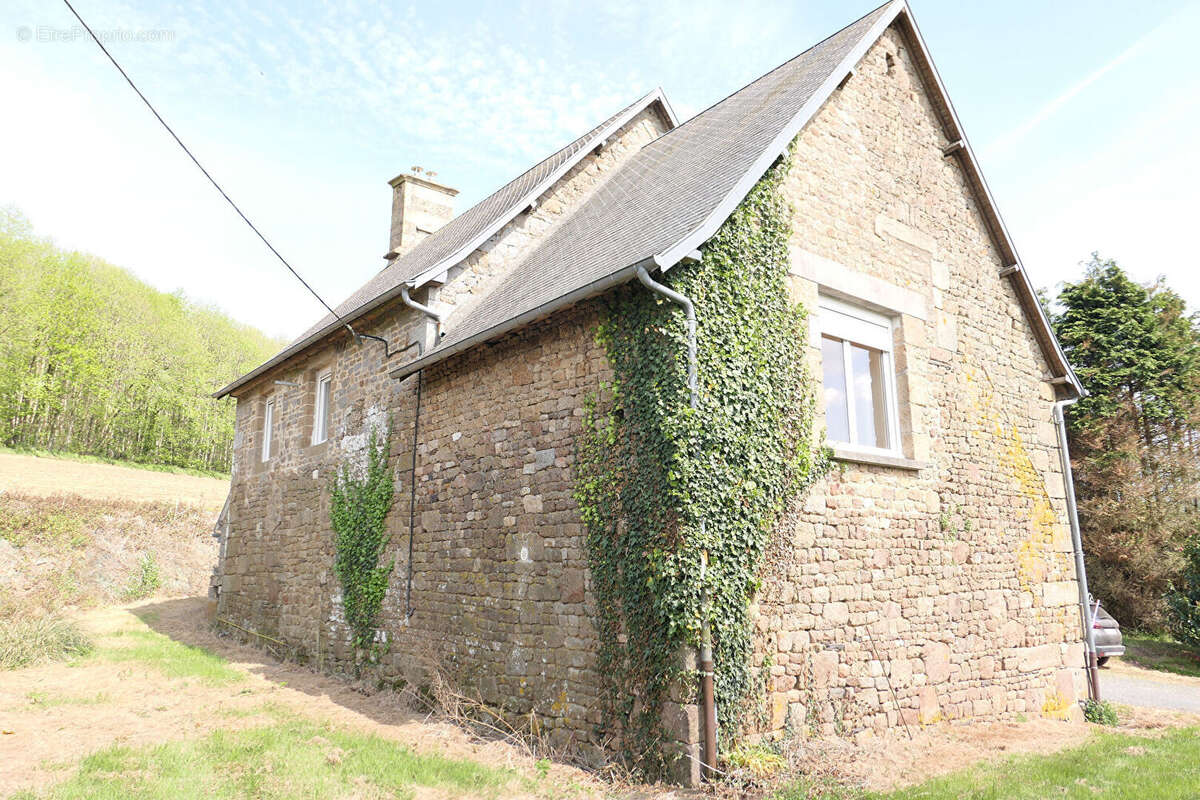 Maison 105 m² à Saint-Pois  - photo 8
