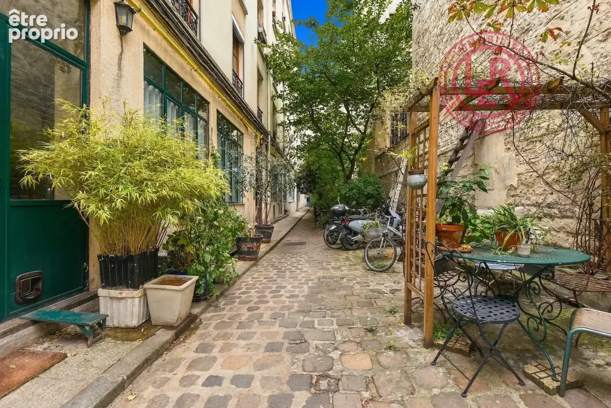 Paris 10ème - Faubourg Saint-Martin - Appartement de 3 Pièces au 4ème étage - photo 8