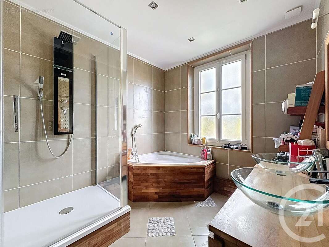 Maison à COURLON-SUR-YONNE