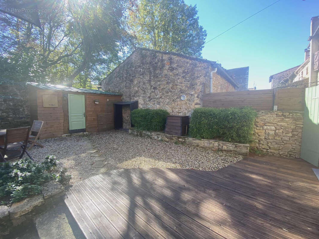 Maison à LES CABANNES