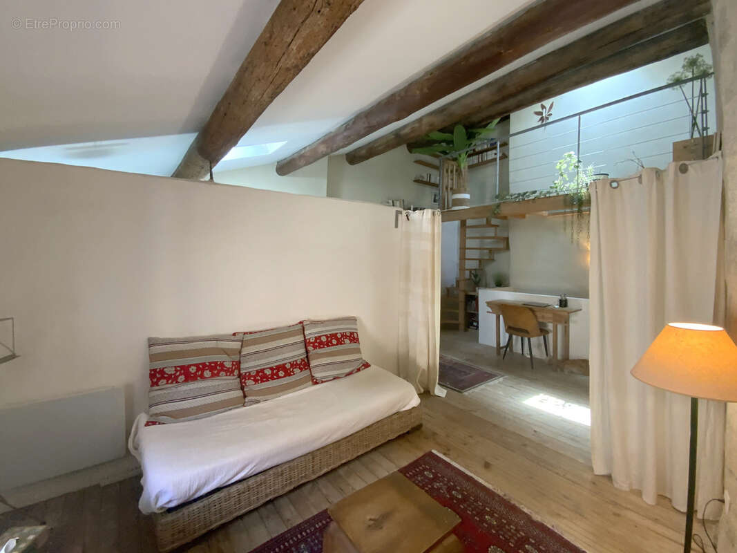 Charmante maison de village avec terrasse et garage à 3 km d' Uzès. - photo 8