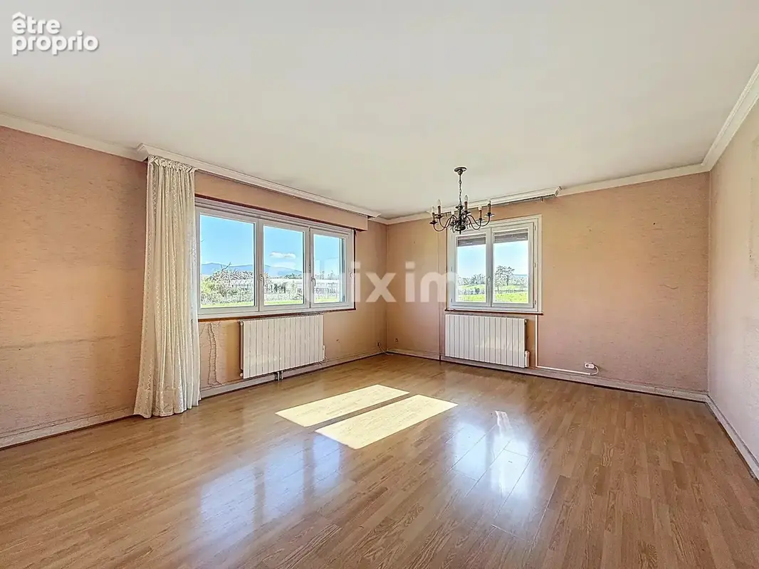 Maison 8 pièces avec vue lac et montagnes – Fort potentiel - photo 4