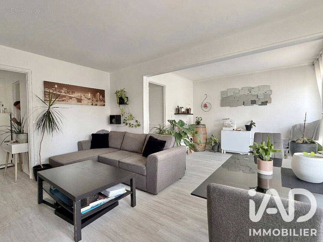 Photo 1 - Appartement à CHILLY-MAZARIN