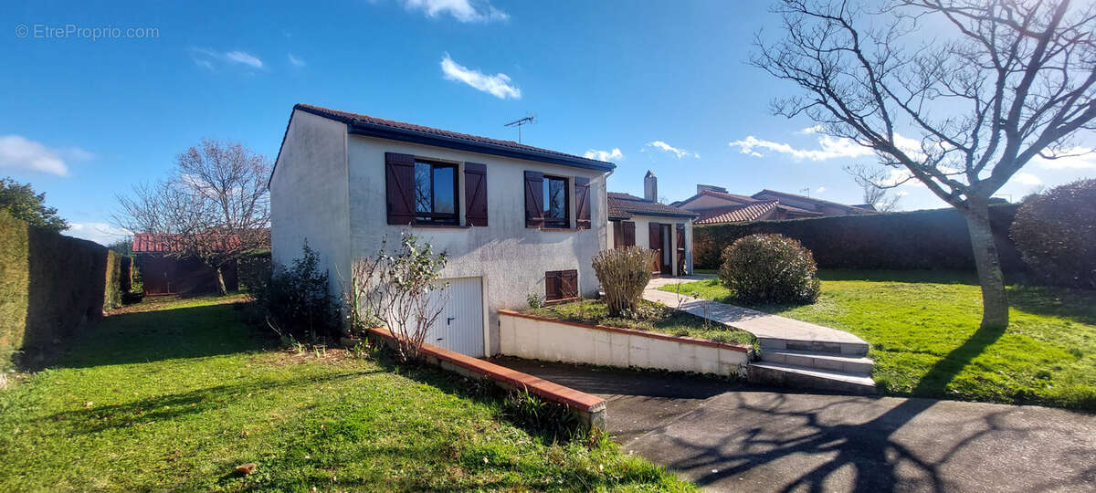 Maison à CORNEBARRIEU