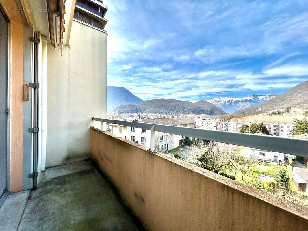 Appartement à VIZILLE