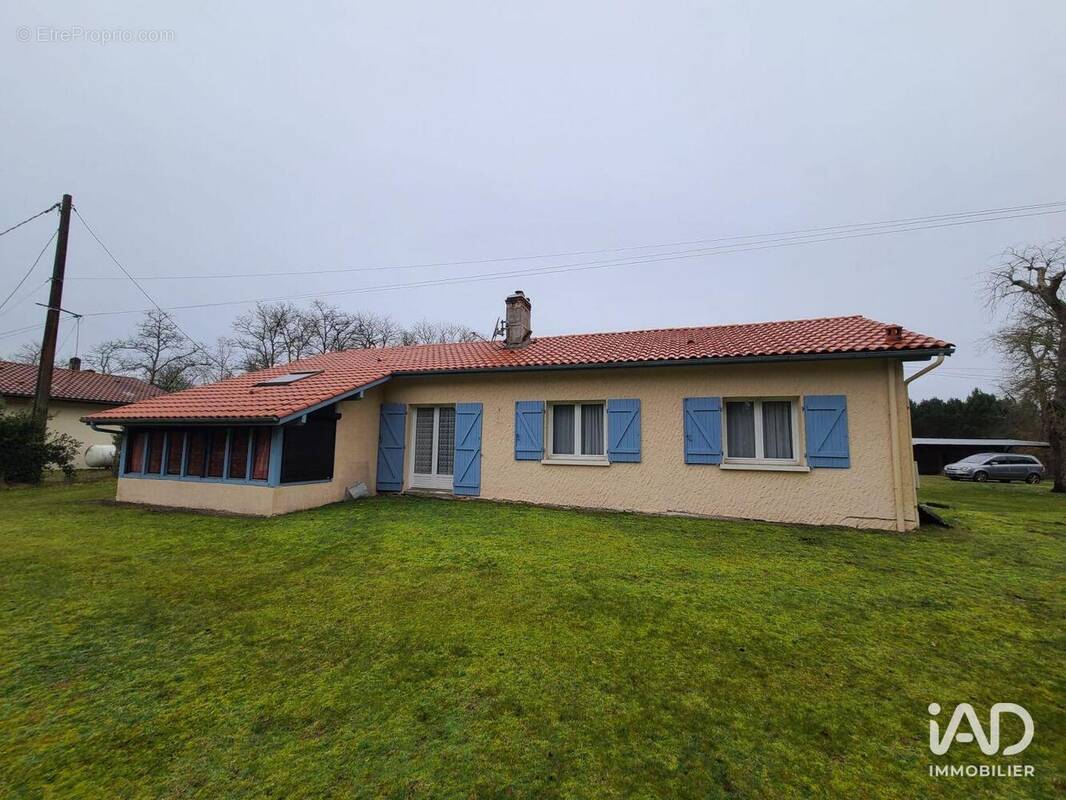 Photo 1 - Maison à LUXEY