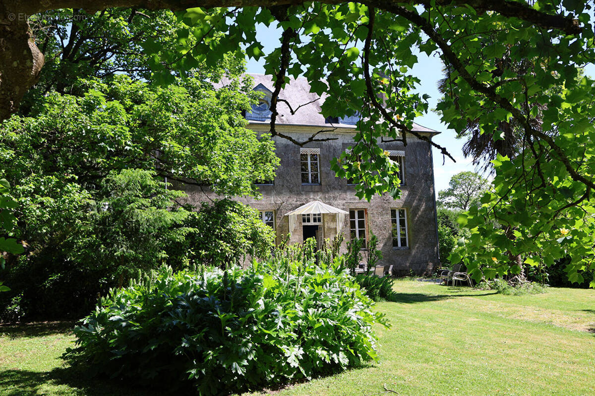 Maison à LECOUSSE