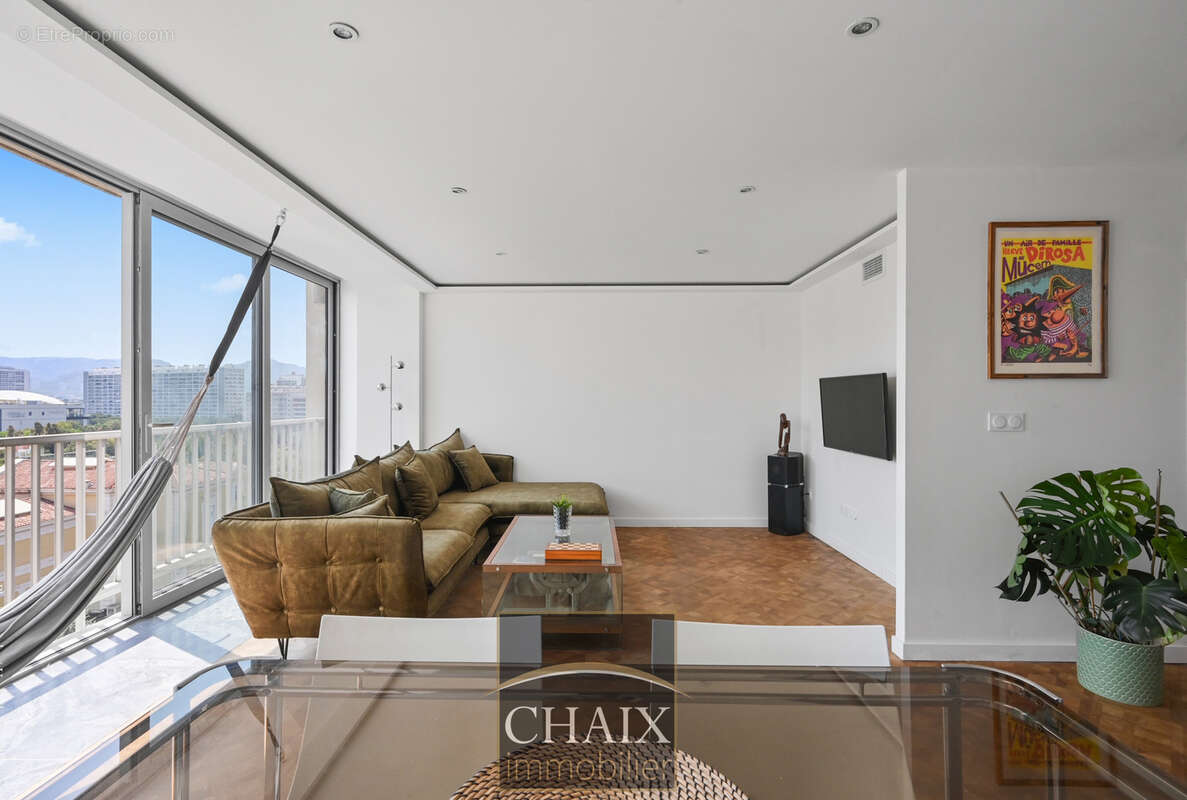 Appartement à MARSEILLE-8E