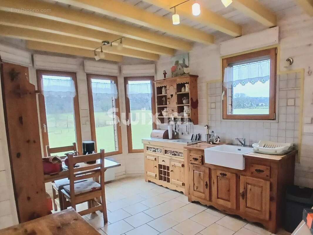 Maison à DOUCIER