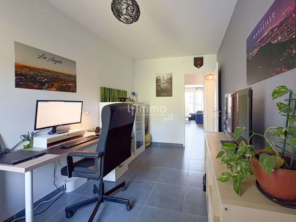 Appartement à MARSEILLE-14E