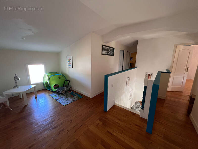 Maison à vendre 7 pièces MESCHERS SUR GIRONDE (17) - photo 12
