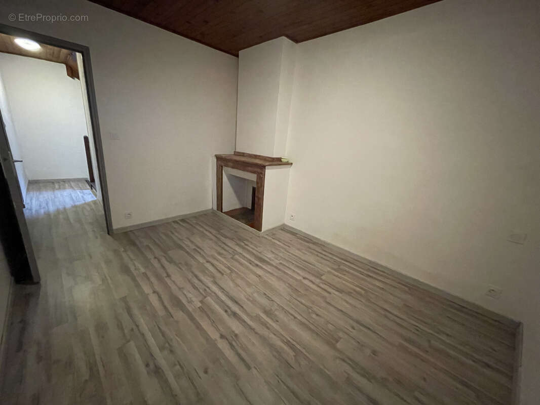 Maison à MOUSSOULENS