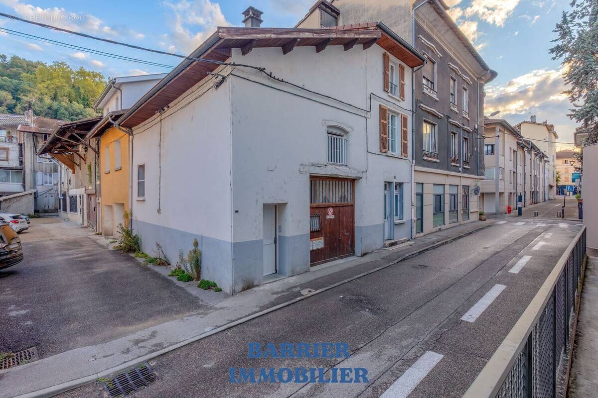 Appartement à BOURGOIN-JALLIEU