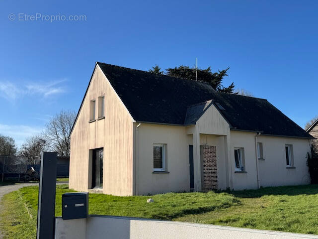 Maison à LOUISFERT