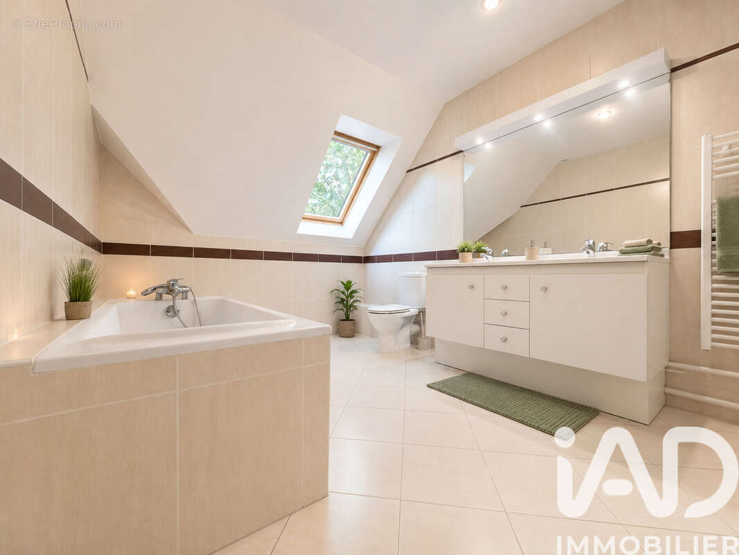 Maison 241 m² à Vauhallan  - photo 2